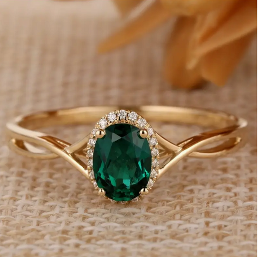 Sparkling Green Cubic Zirconia 21K Gold Ring