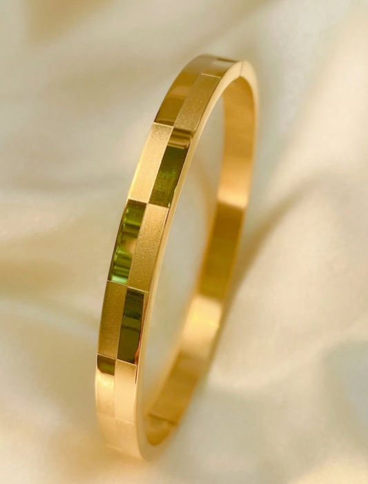 Fashion Square Design 21K Gold Bracelet